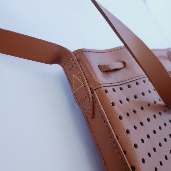 KELSI DAGGER Genuine Leather Bucket Bag - Picture 9 of 12